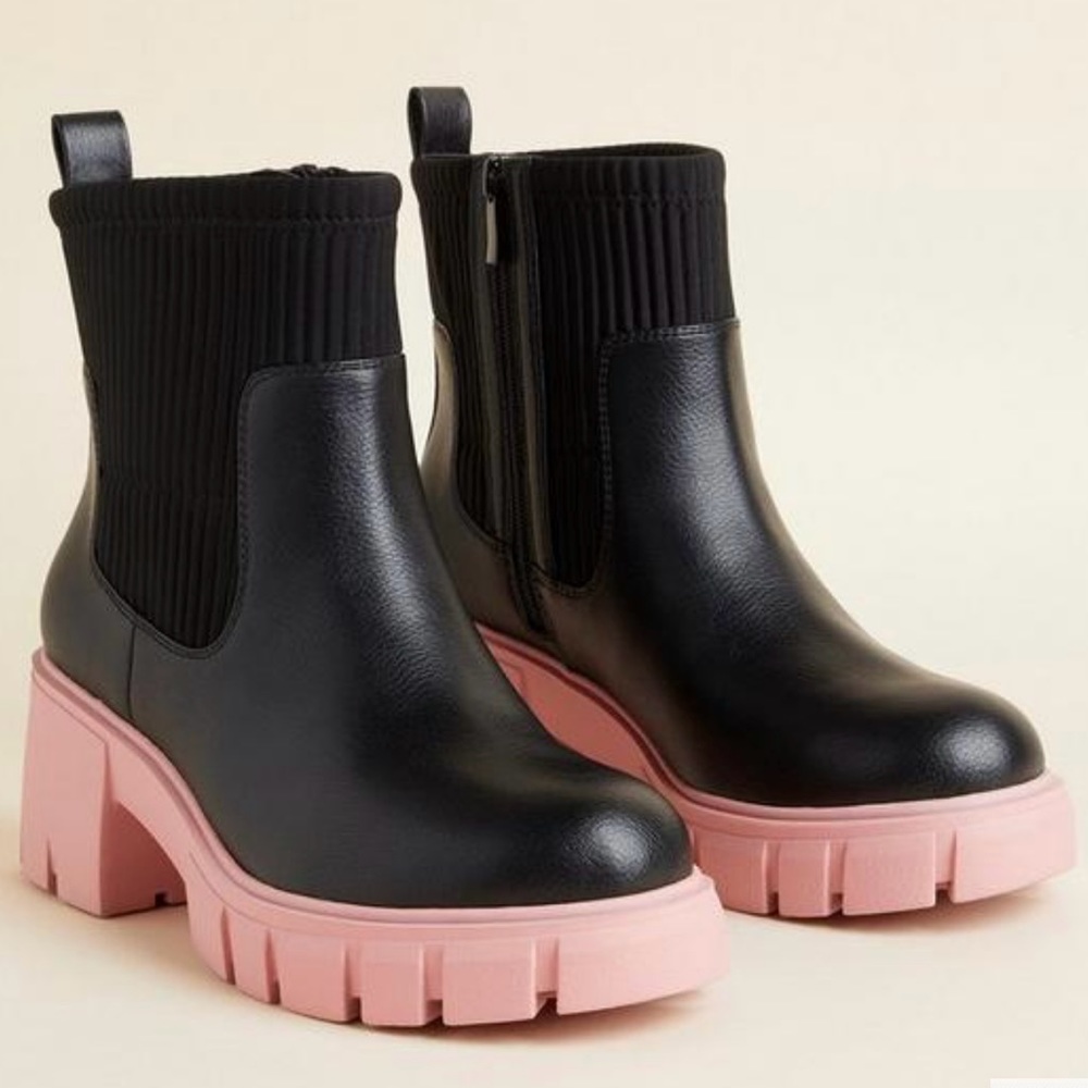 Torrid - Contrast Rain Bootie (WW)
